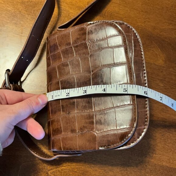 Urban Outfitters luxe saddle bag faux croc brown small - Picture 5 of 12